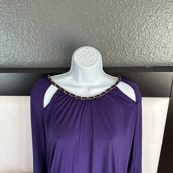 Guess Cut out Top with Gold Chain Accent L - Picture 7 of 12